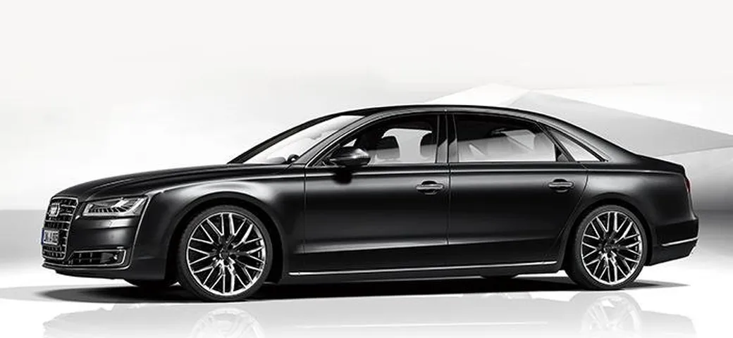Audi A8 L Chauffeur: foto e caratteristiche