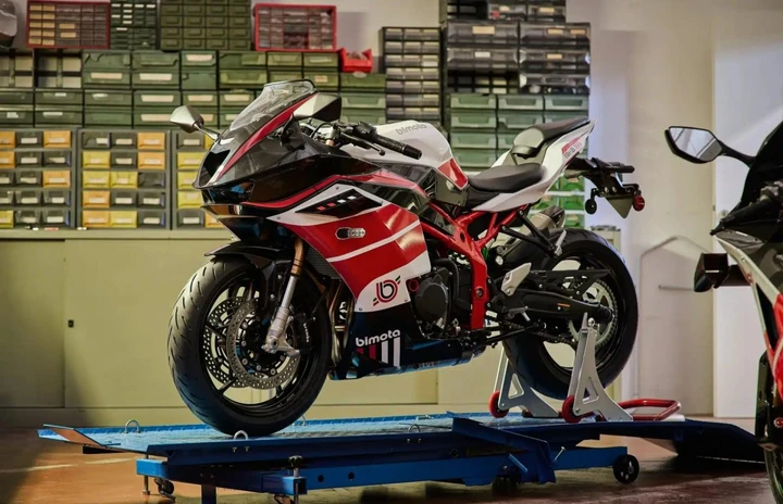 Bimota KB399 e KB399 ES: la sportiva compatta da 80 CV