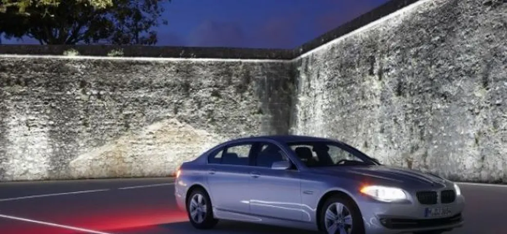 Bmw Serie 5 LWB: la versione a passo lungo debutta per il mercato cinese