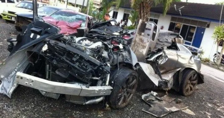 Folle corsa con due supercar Nissan in Malesia: 4 morti