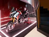 Ducati trasforma le moto in opere d’arte con Forbes Art Covers