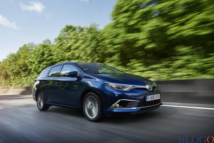 Sconti Toyota: la Auris Hybrid a 18.900 euro
