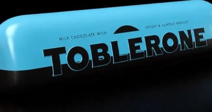 Toblerone prende in giro la Ferrari Luce, social contro la BEV di Maranello