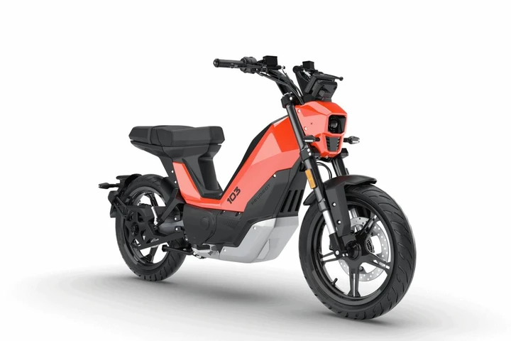 Peugeot 103 elettrica: il ritorno di un’icona in chiave moderna