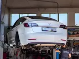 Tesla Model 3, oltre 400.000 km e batteria al 90%: una sorpresa