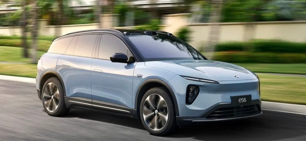 Nio lancia in Europa il marchio di auto elettriche low cost Firefly
