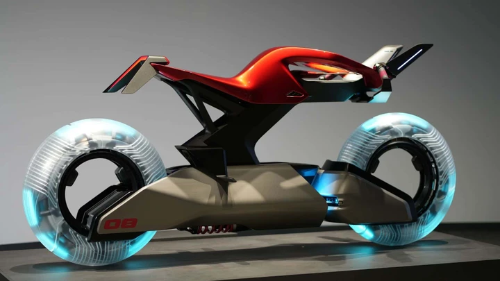 Yamaha Y/AI: la moto elettrica del futuro tra realtà e fantasia