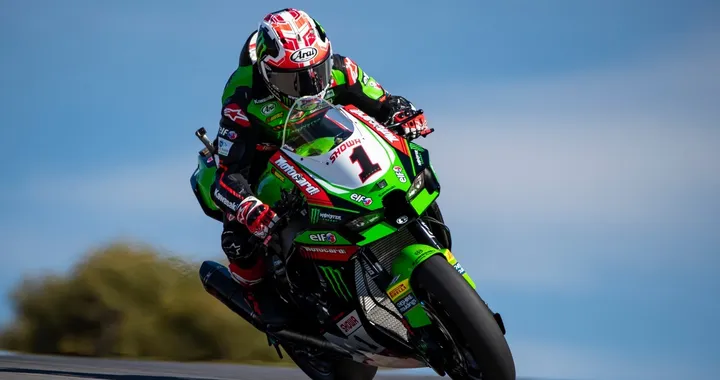 SBK Portimao: Rea vince Gara-2, caduta per Razgatlioglu