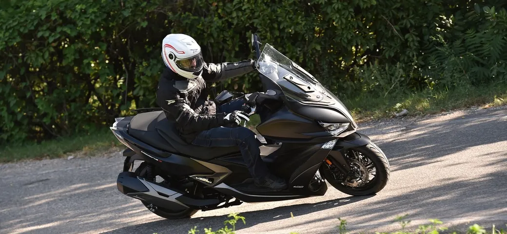 Kymco Xciting 400 S: primo contatto