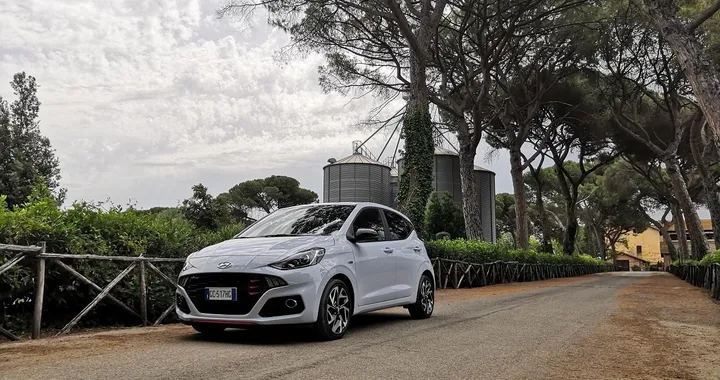 Hyundai i10 1.0 T-GDI N Line: la prova su strada