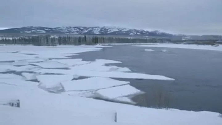 Jaguar XJ AWD: sulla neve al Circolo Polare Artico in video