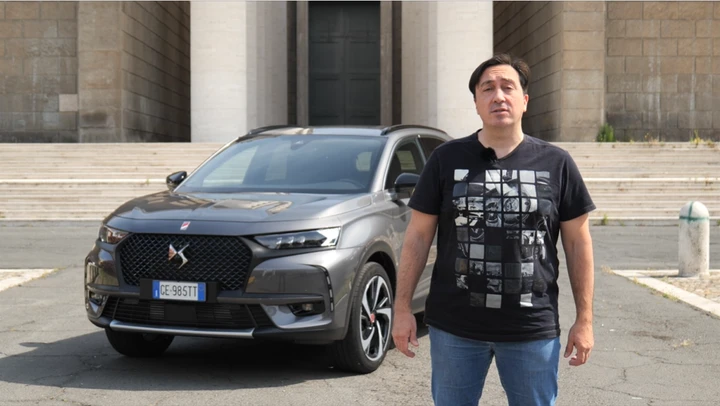 DS7 Crossback PureTech 225 Performance Line+ in prova