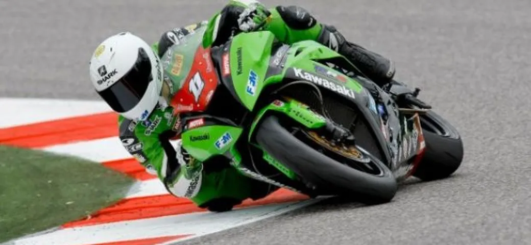 Superstock 1000, Magny Cours: Guarnoni davanti a Barrier nella FP1, 5° La Marra