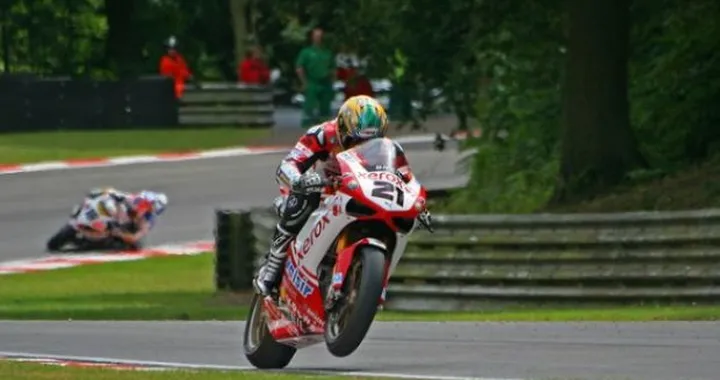 Troy Bayliss, BMW, Ducati, Peugeot e Sym al MotoDays 2011