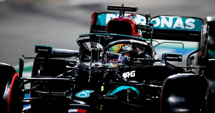 F1 Gran Premio del Qatar: Hamilton porta avanti la rimonta