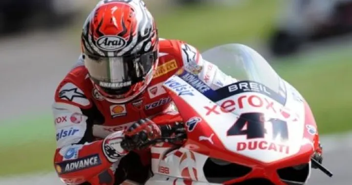 SBK: Superpole per Noriyuki Haga, Spies solo quinto