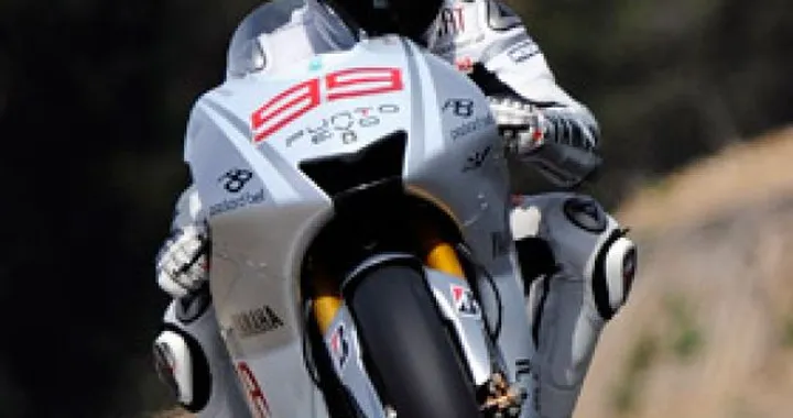 Lorenzo "star". Risorge Stoner. Crolla Rossi