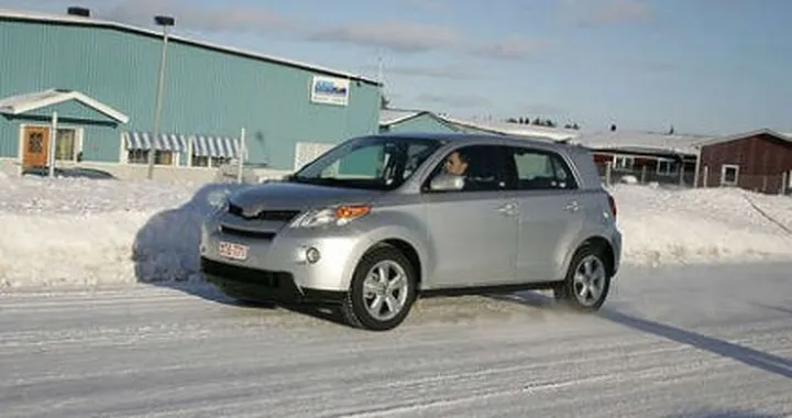 Toyota Urban Cruiser: arrivano le prime foto spia