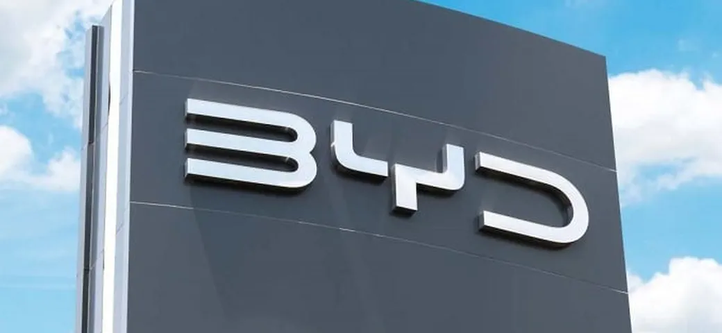 BYD rafforza la sua presenza in Italia aderendo all'UNRAE