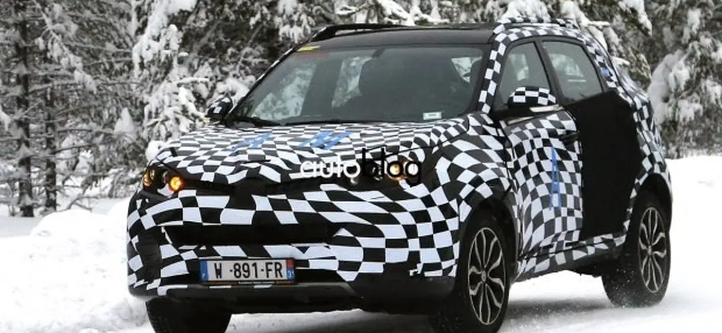 Foto spia MG CS SUV