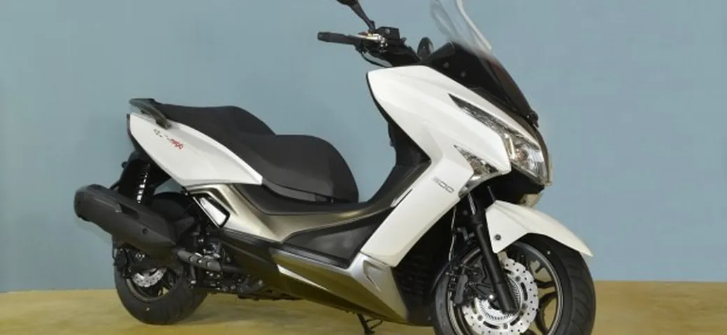 Kymco Agility Maxi 300i ABS 2015 debutta all'EICMA 2014