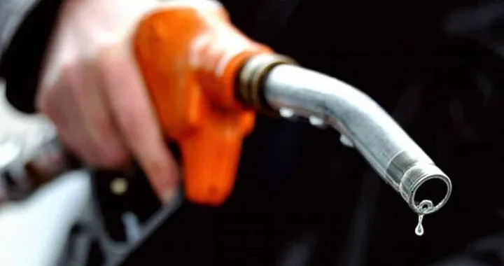 Codacons: stangata da 3,9 miliardi sulla benzina