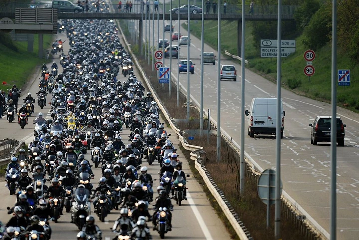 Decreto Trasporti: targhino per l'Enduro ma (ancora) niente 125cc in autostrada