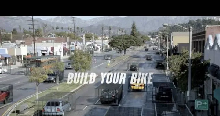 Harley-Davidson Factory Customization in un video