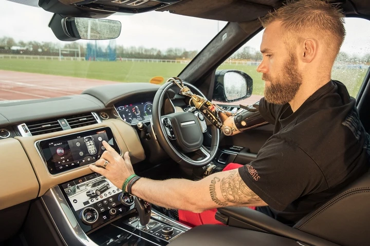 Jaguar Land Rover presenta 