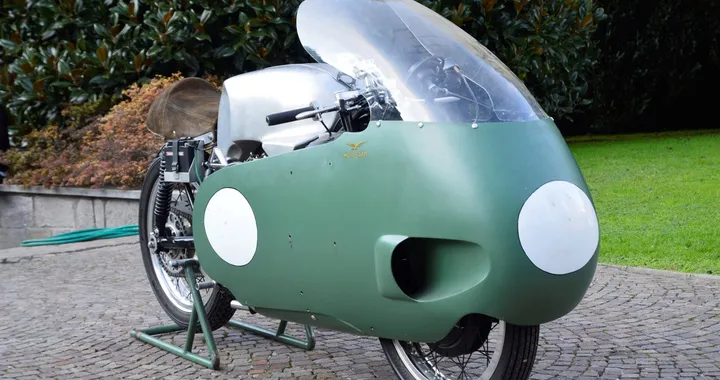 Guzzi V8 e mercato moto vintage: replica o originali sono uguali?