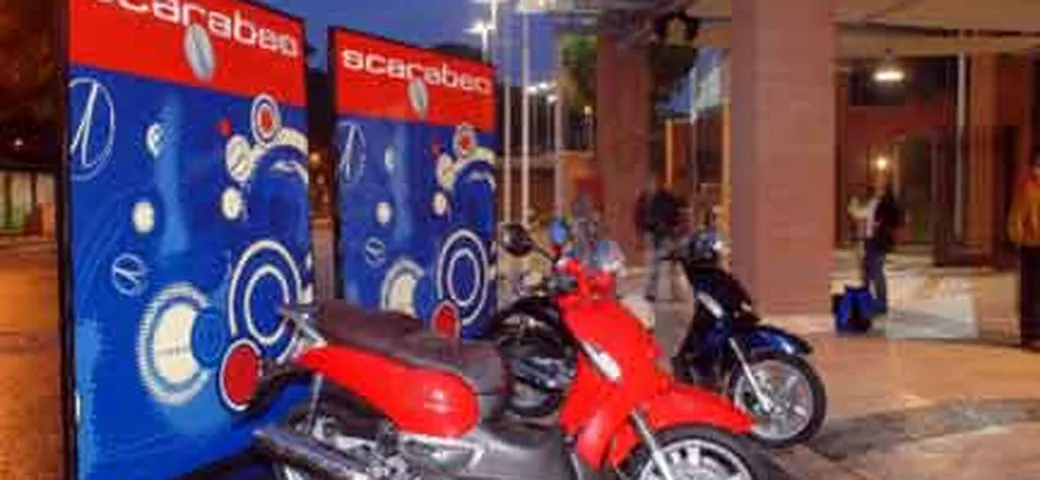 Scarabeo insieme a Simone Cristicchi