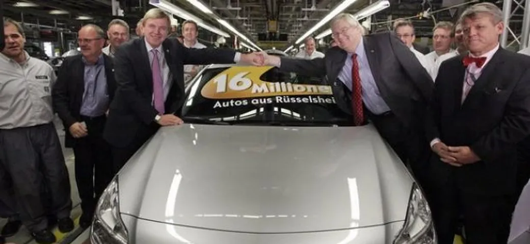 Opel: 16 milioni di auto prodotte a Russelsheim