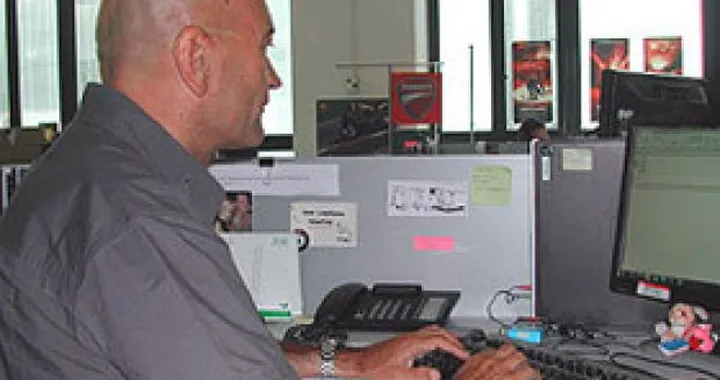 Dario Marchetti sta maeglio e visita la Ducati