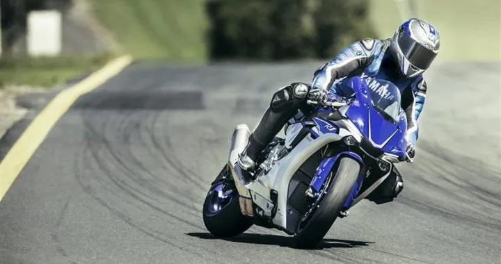 La Yamaha R1 Cup all'interno del CIV