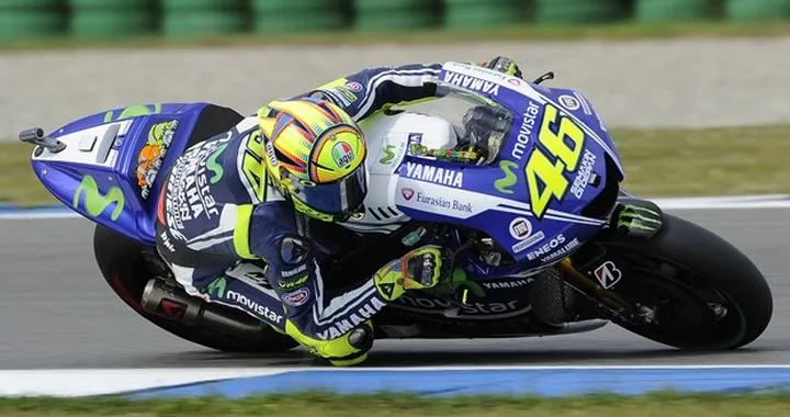 Nuovi scarichi per Lorenzo. Rossi: "sarà lui la prima guida..."