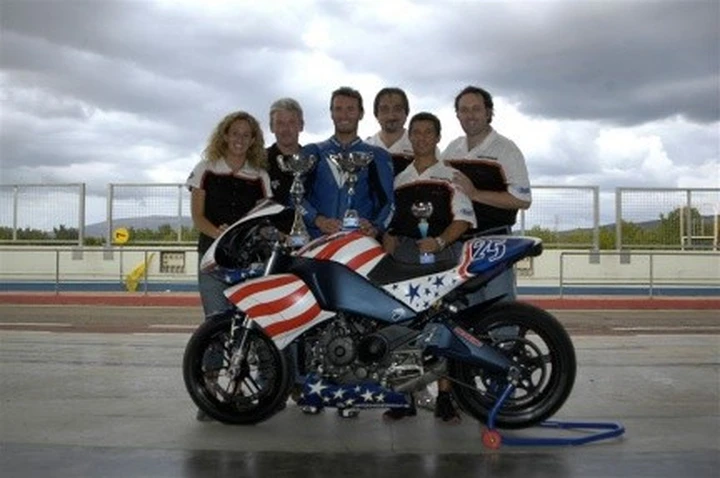 Buell domina la penultima gara del Trofeo Supertwins