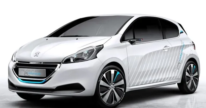 La Peugeot 208 HYbrid Air 2L Concept viaggia anche ad aria compressa