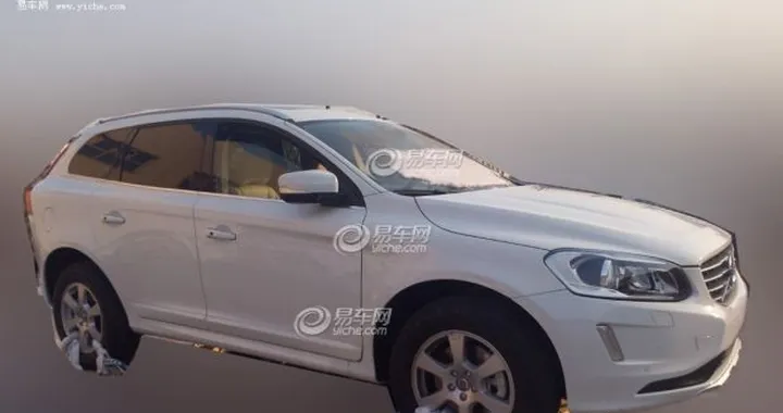Volvo XC60: dalla Cina le foto spia del restyling