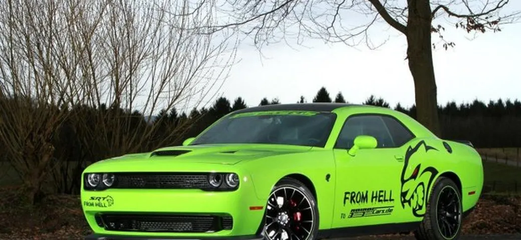Dodge Challenger SRT Hellcat: nuove foto ufficiali