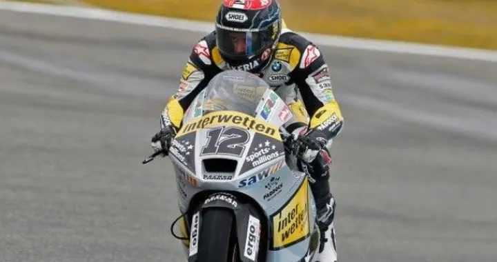 Moto2, Le Mans: vince Thomas Luthi. Ottimo 2° posto di Corti. Marquez out!