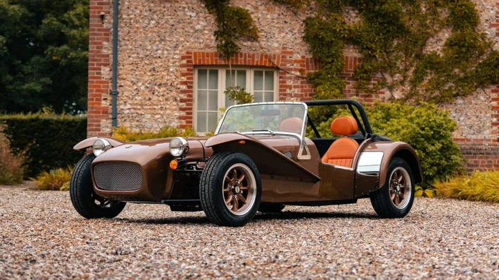 Caterham Super Seven, due nuove versioni per i track day