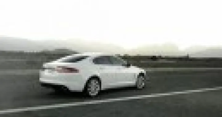 Video: Jaguar XF, XKR-S e XJ a Pratica di Mare