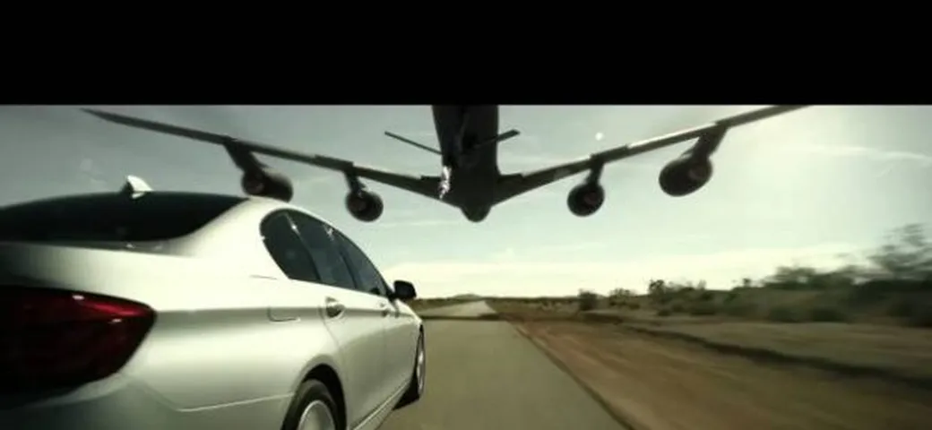 Video BMW Serie 5 ed aereo cisterna