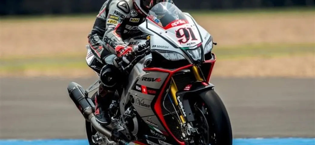 SBK Thailandia: le Aprilia lavorano sul passo gara