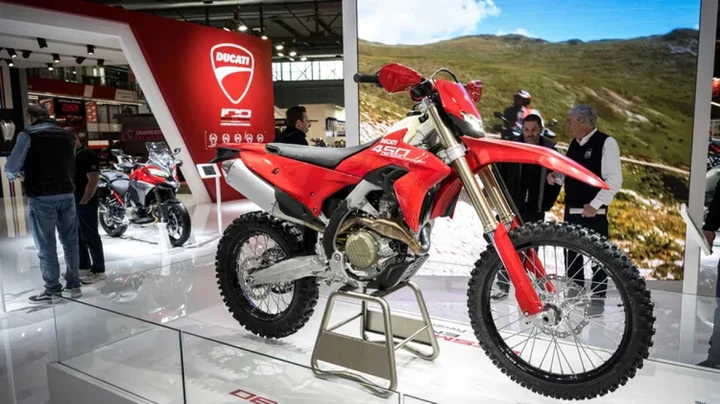 Ducati svela Desmo250 MX e Desmo450 Enduro per l'estate 2026