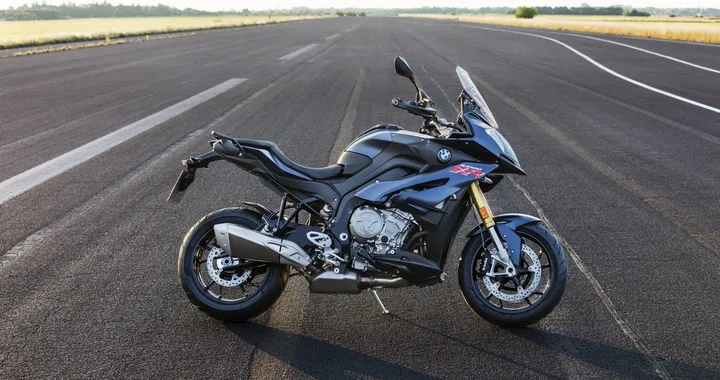 BMW S 1000 XR MY 2017: dati e prezzo