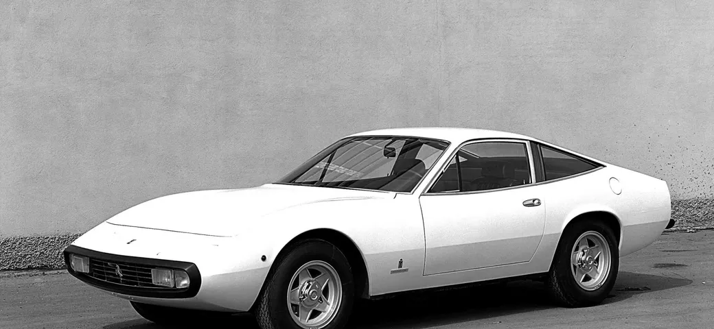 Ferrari 365 GTC/4: mezzo secolo per la storica coupé del Cavallino