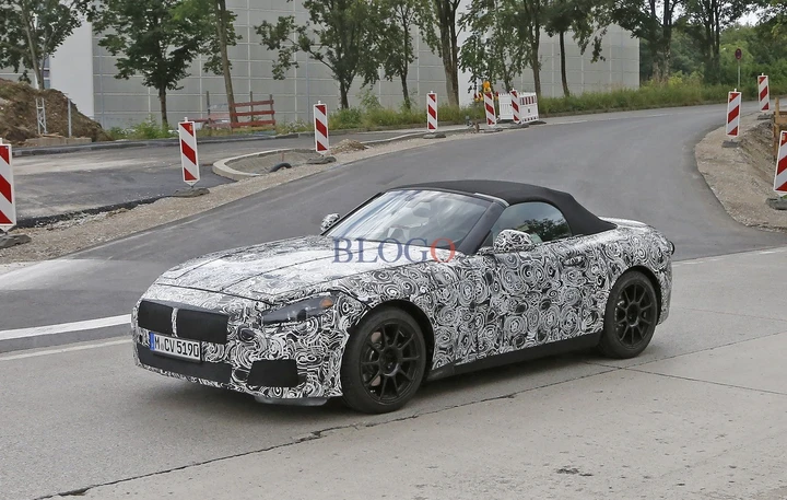 BMW Z5: foto spia della Roadster