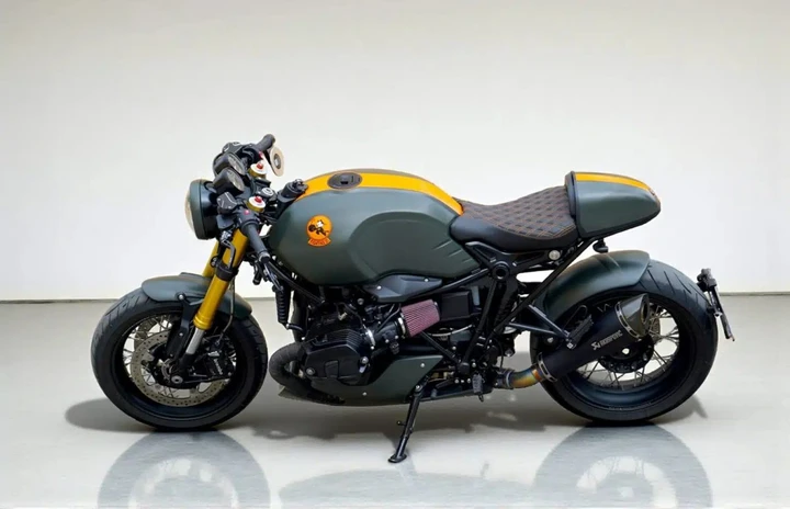 BMW R nineT Fighting 31: la Café Racer militare che ridefinisce lo stile