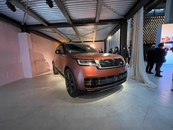 Preview a Milano per la Range Rover 2022